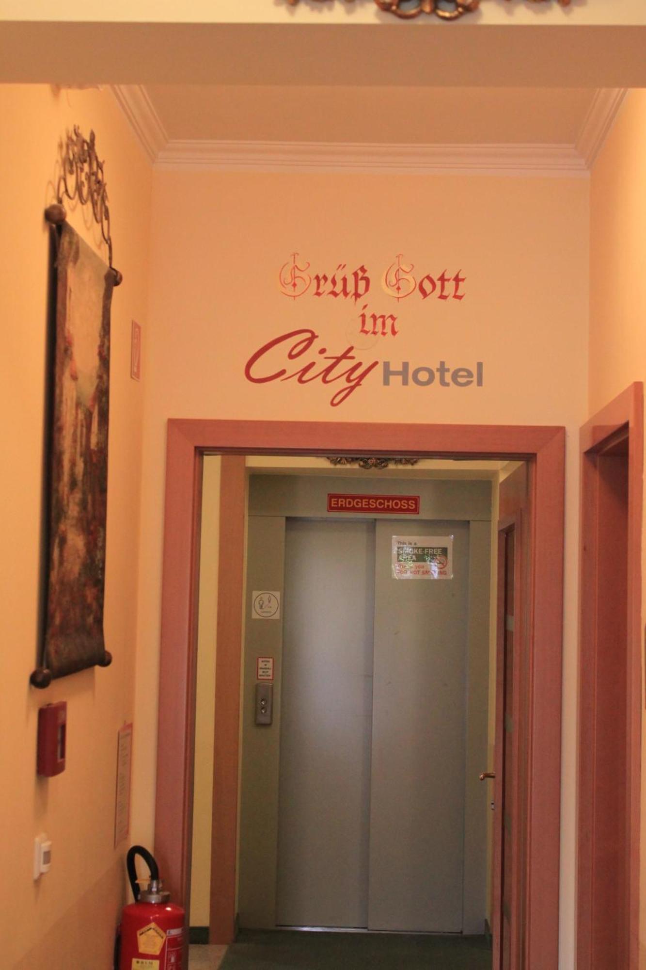 City Hotel 노인키르헨 외부 사진